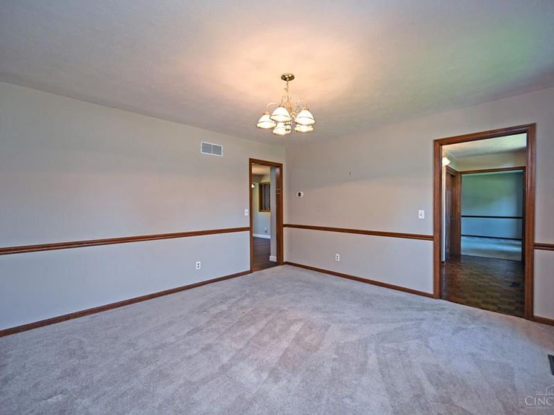 7463 Kingston Hill Court, Cincinnati, OH 45255 Photo 10