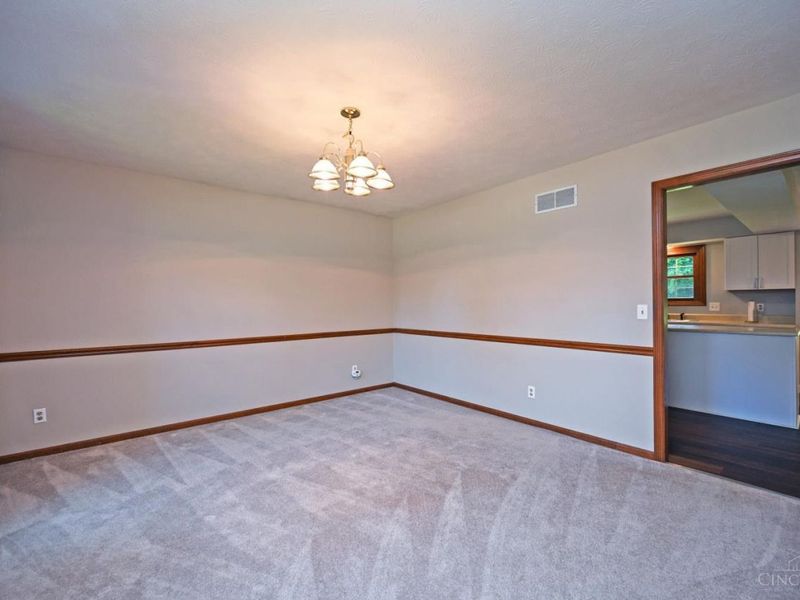 7463 Kingston Hill Court, Cincinnati, OH 45255 Photo 11