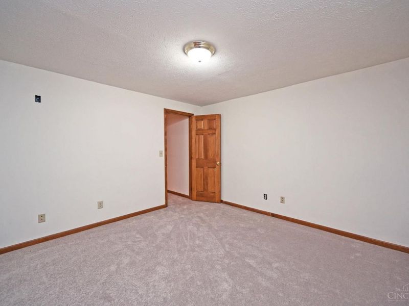 7463 Kingston Hill Court, Cincinnati, OH 45255 Photo 49
