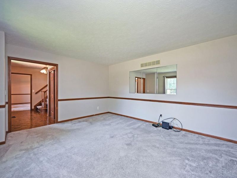 7463 Kingston Hill Court, Cincinnati, OH 45255 Photo 8