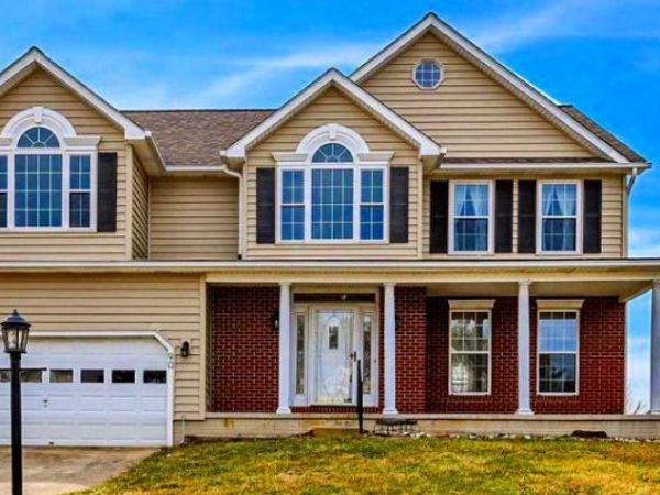 90 LEE STREET, STEWARTSTOWN, PA 17363
