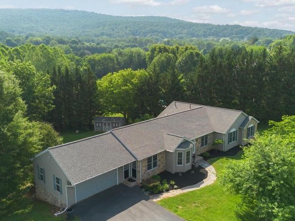 8613 HOLLOW ROAD, MIDDLETOWN, MD 21769