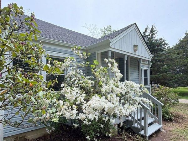 6900 Main Bayview Road , Southold, NY 11971