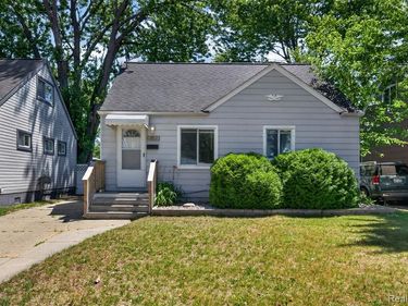 26692 Lorenz Street, Madison Heights, MI 48071