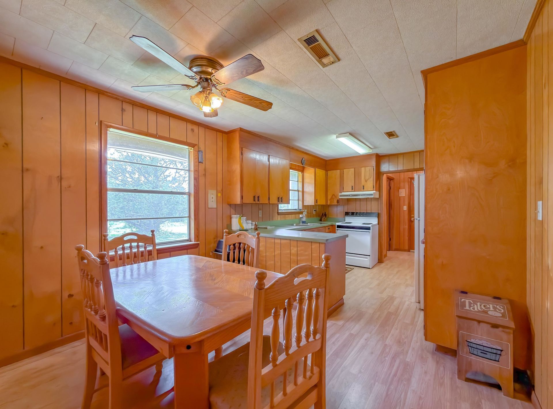 2555 Hollister Road, Marianna, FL 32446 Photo