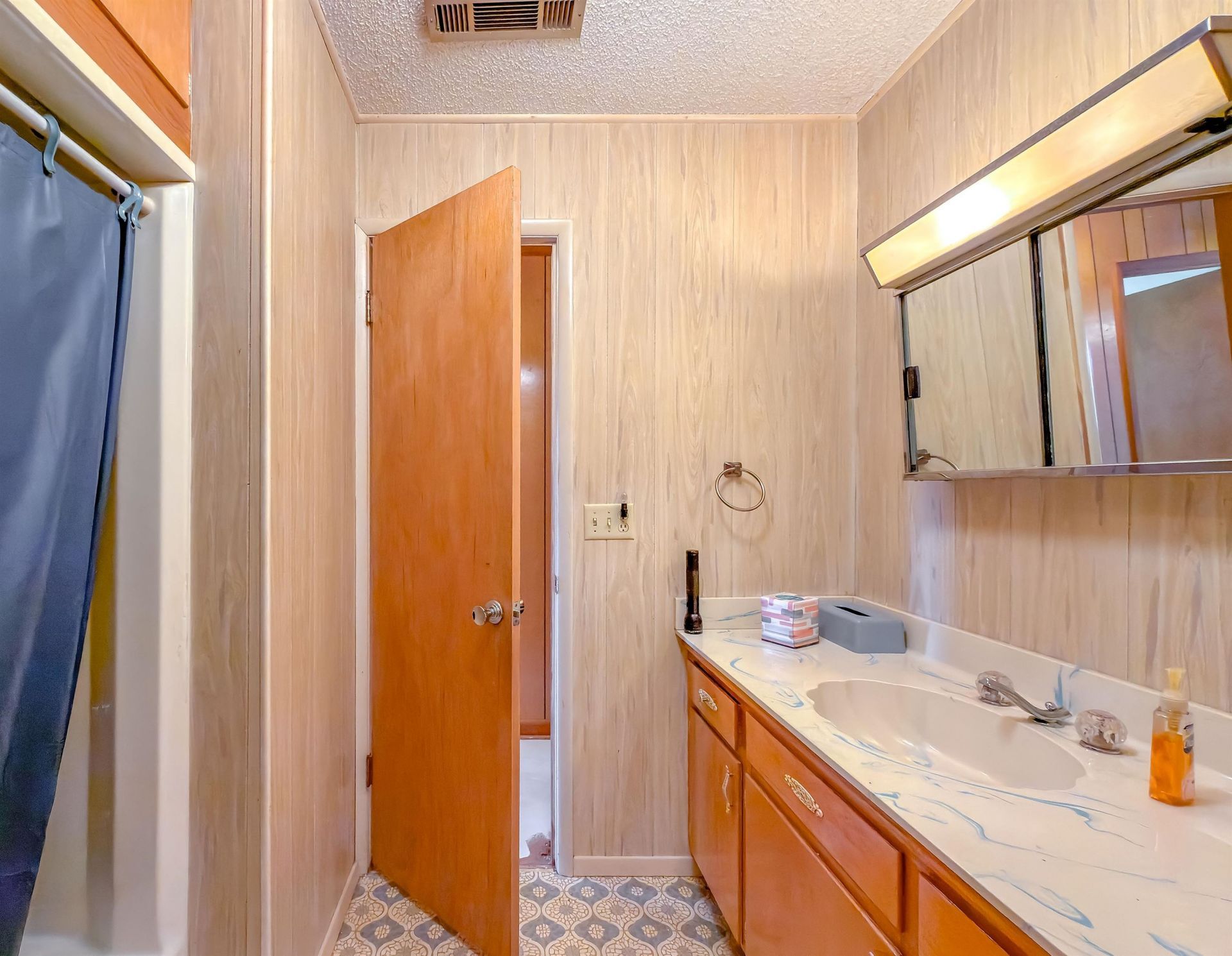 2555 Hollister Road, Marianna, FL 32446 Photo
