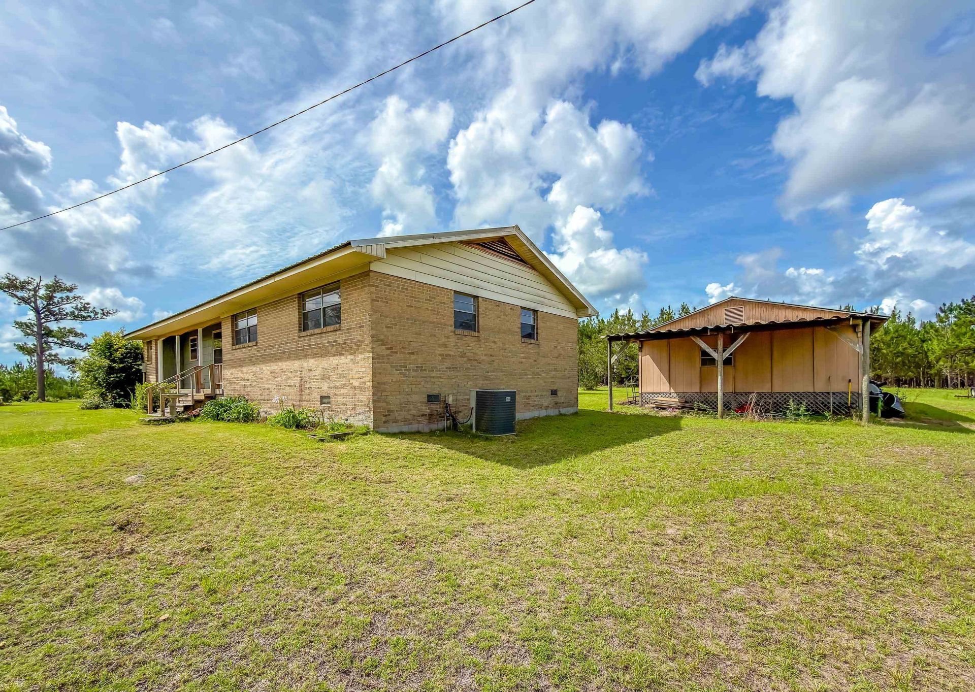 2555 Hollister Road, Marianna, FL 32446 Photo