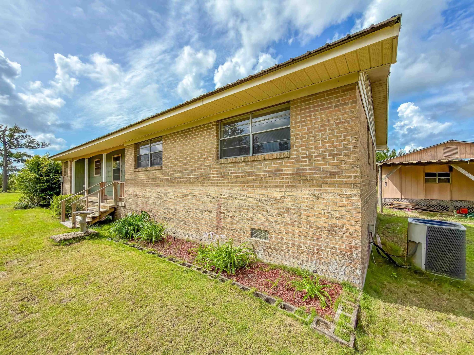 2555 Hollister Road, Marianna, FL 32446 Photo