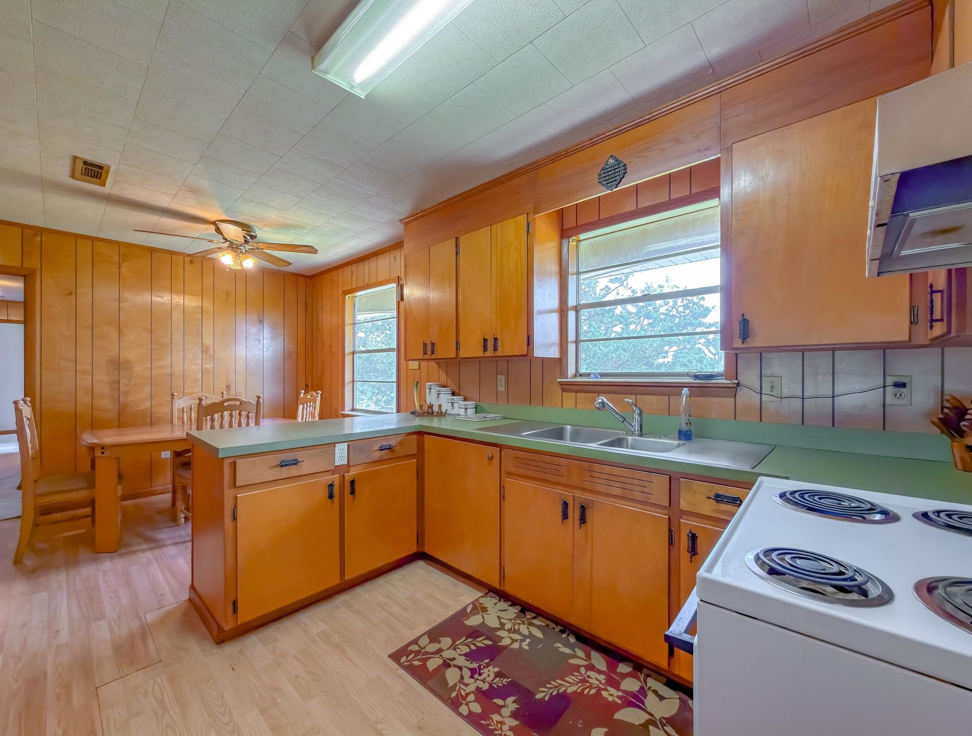 2555 Hollister Road, Marianna, FL 32446 Photo
