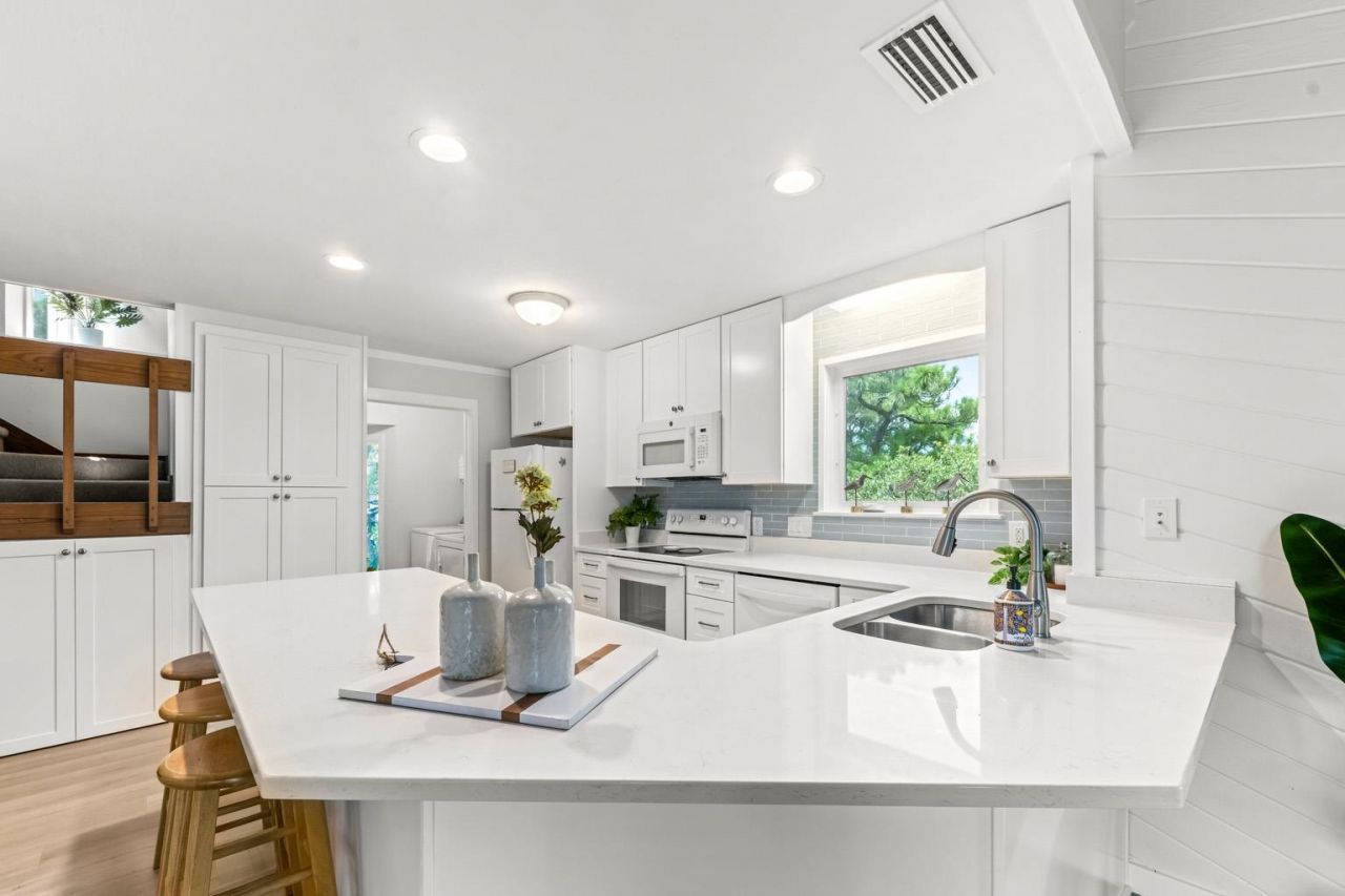 1812 Sea Oat Drive , East Point, FL 32328 Photo