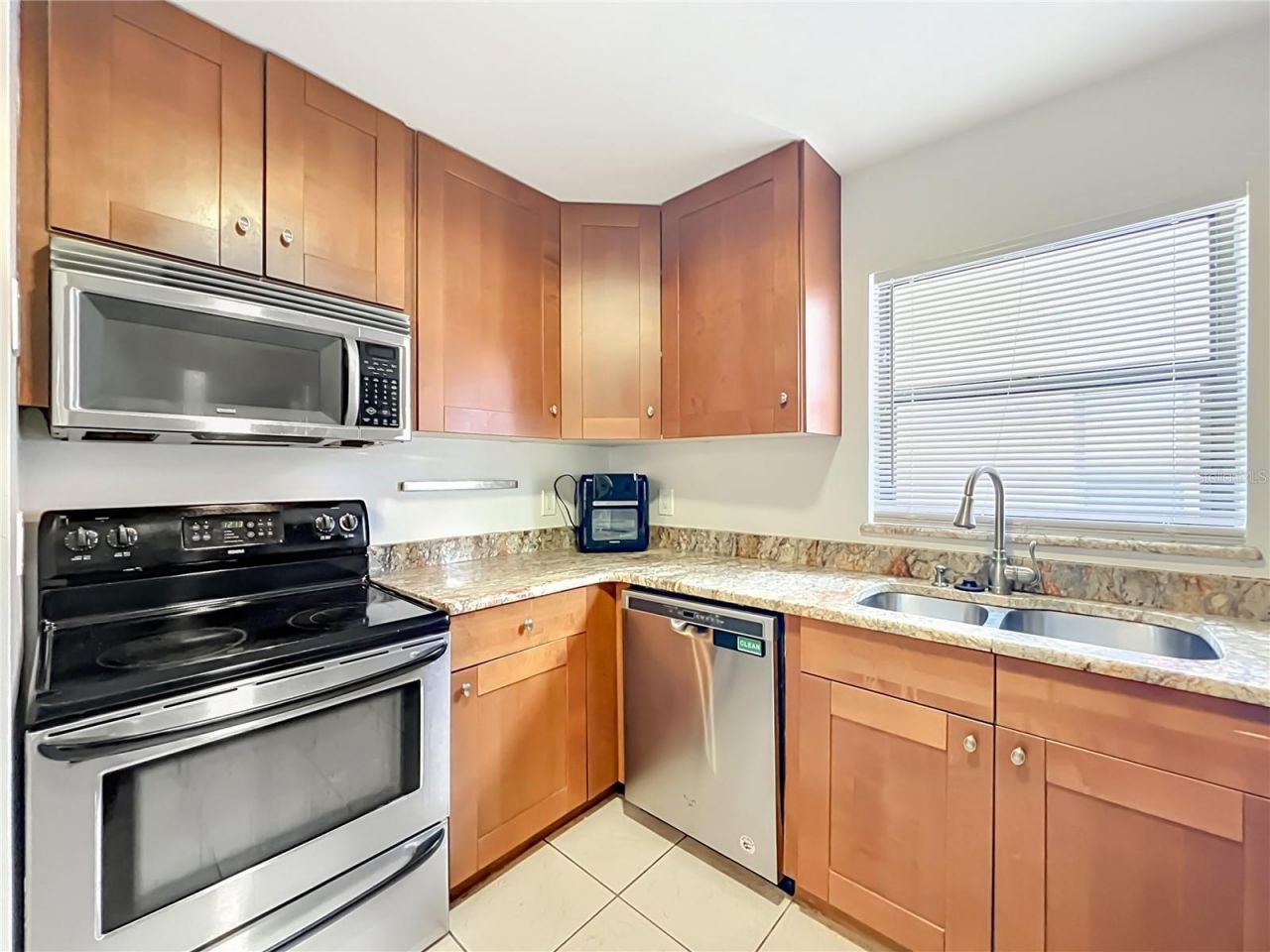 1050 Abell Circle , Oviedo, FL 32765 Photo