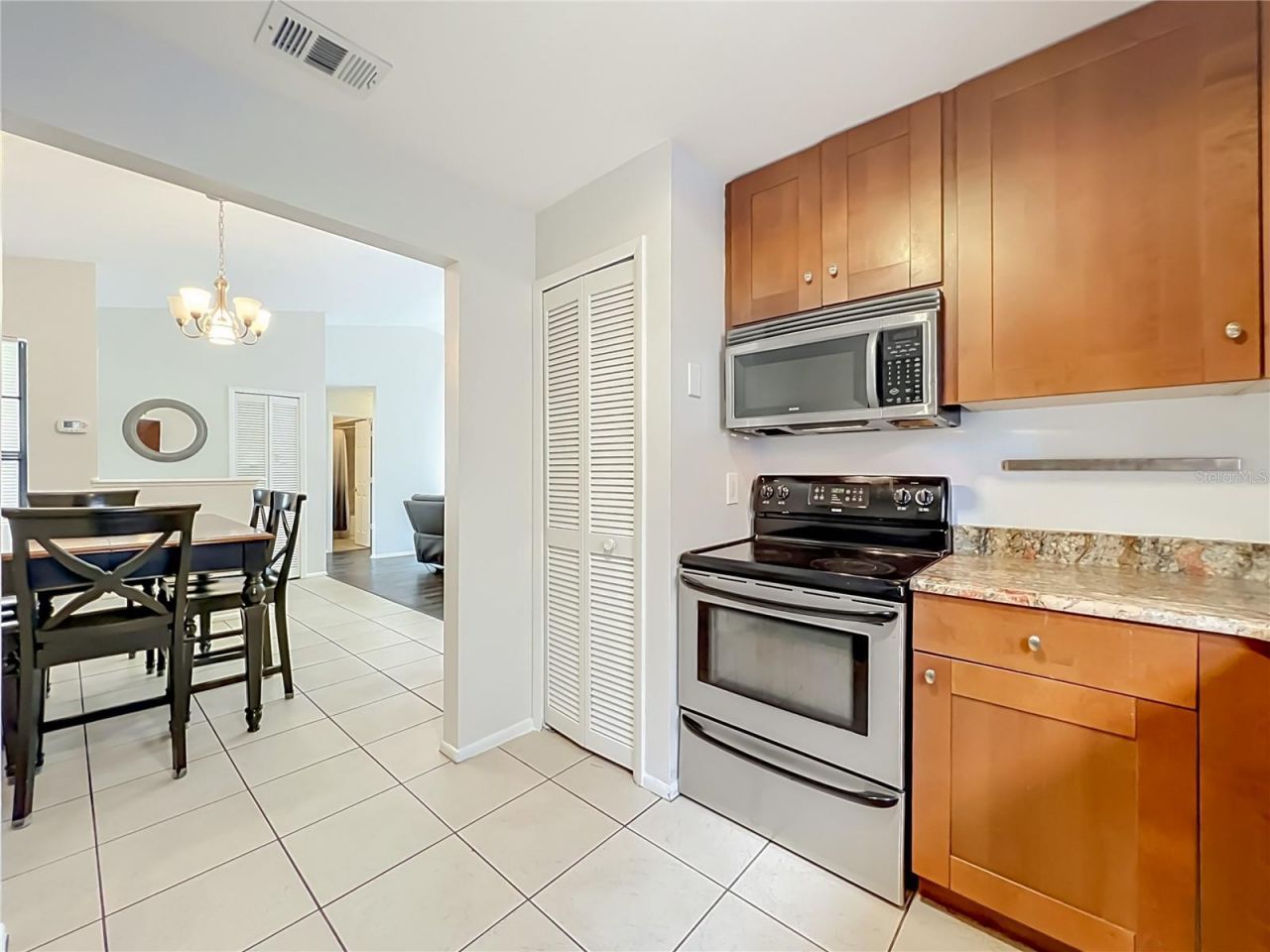 1050 Abell Circle , Oviedo, FL 32765 Photo