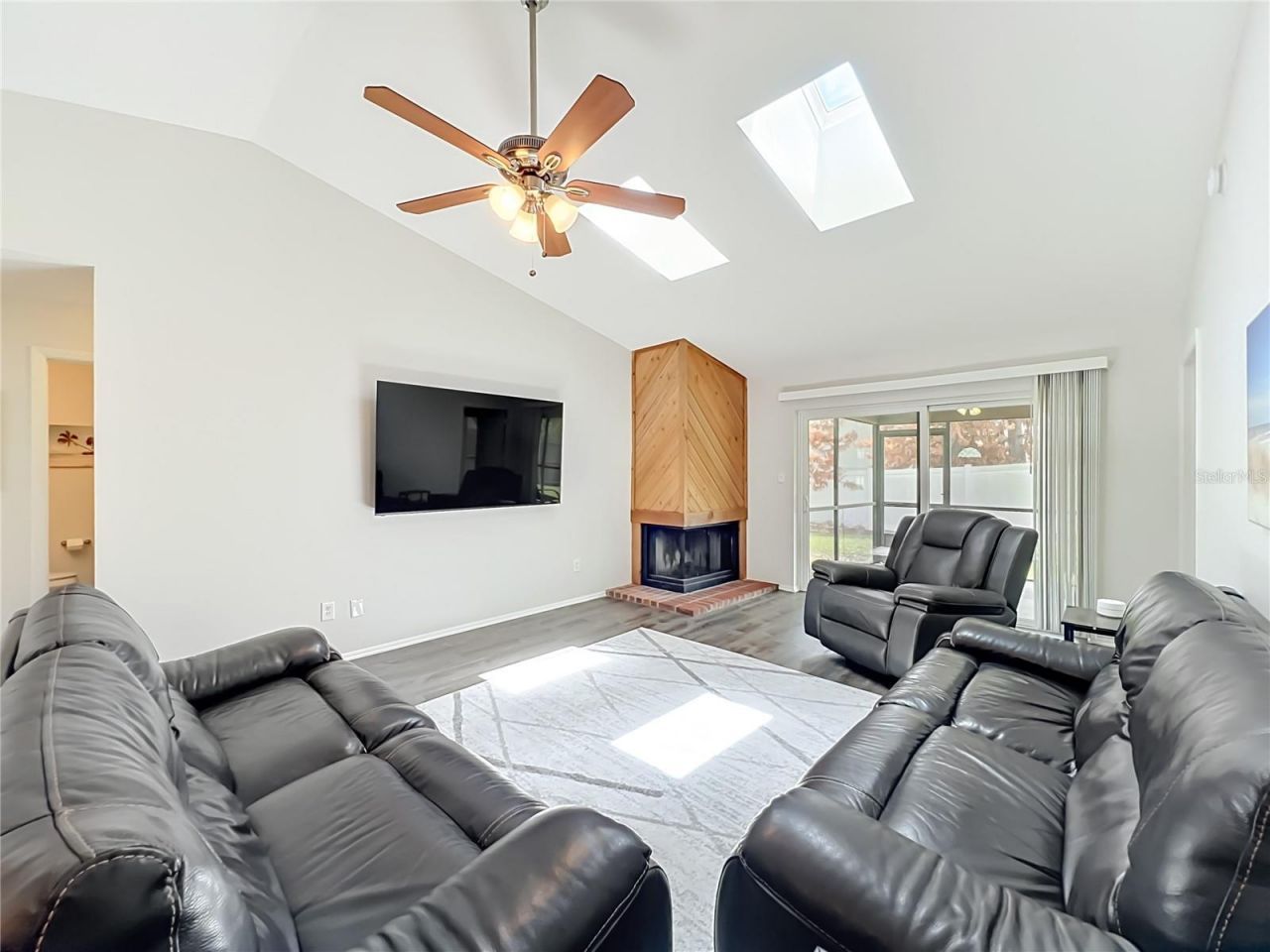 1050 Abell Circle , Oviedo, FL 32765 Photo