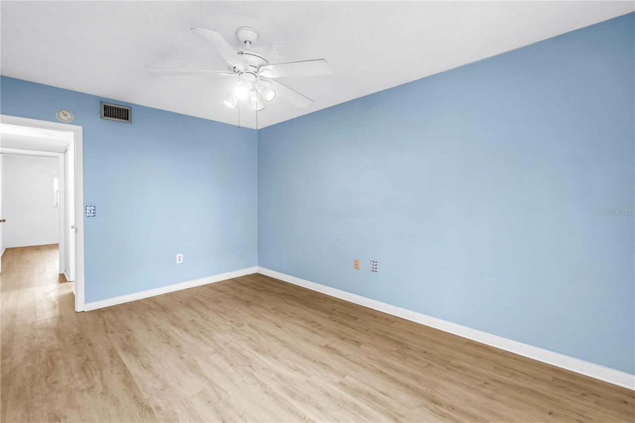 5729 13th Avenue N, Unit 102D, Saint Petersburg, FL 33710 Photo
