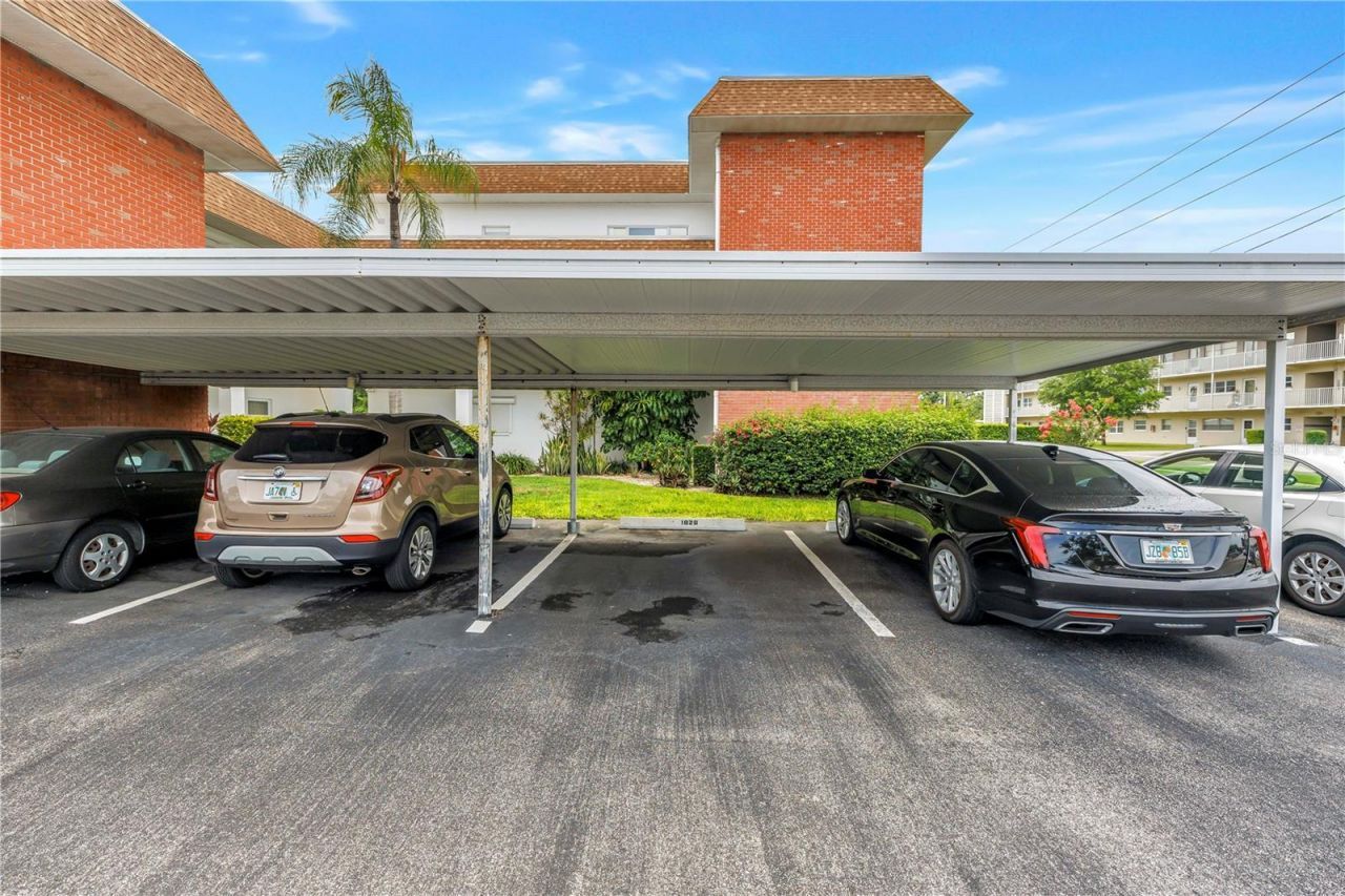 5729 13th Avenue N, Unit 102D, Saint Petersburg, FL 33710 Photo