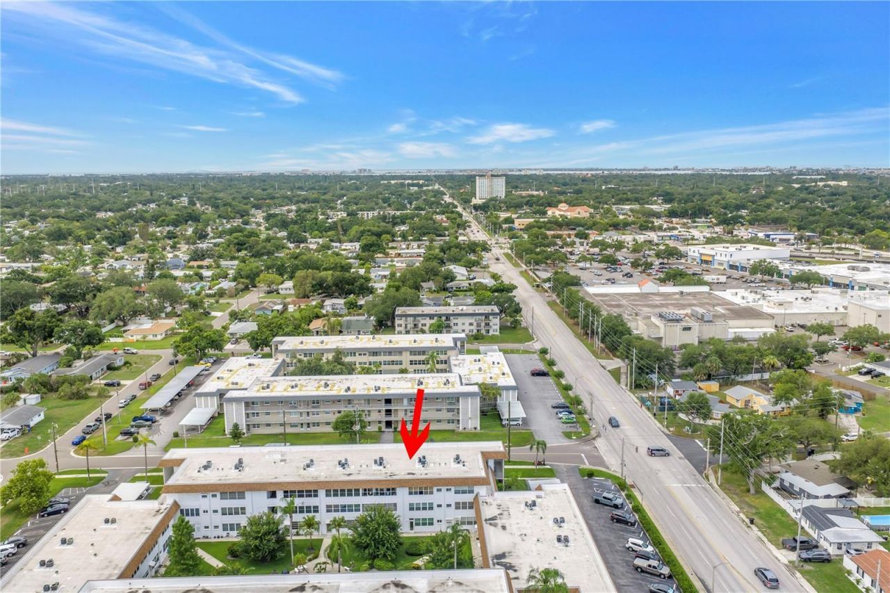 5729 13th Avenue N, Unit 102D, Saint Petersburg, FL 33710 Photo
