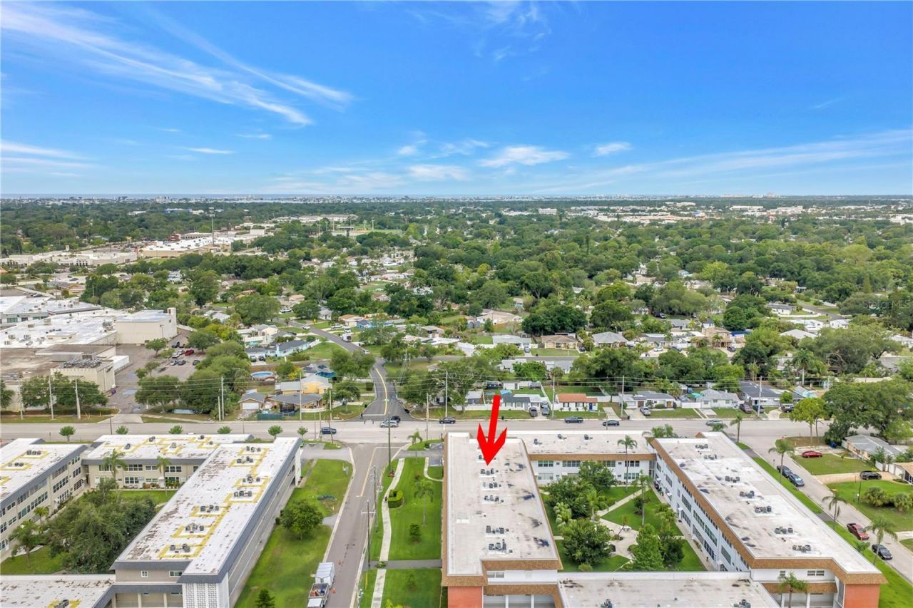 5729 13th Avenue N, Unit 102D, Saint Petersburg, FL 33710 Photo