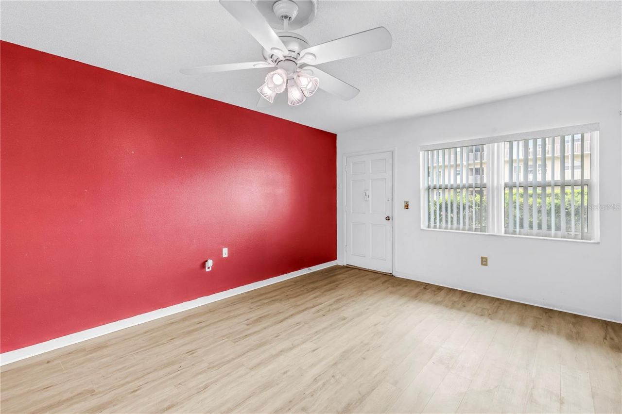 5729 13th Avenue N, Unit 102D, Saint Petersburg, FL 33710 Photo