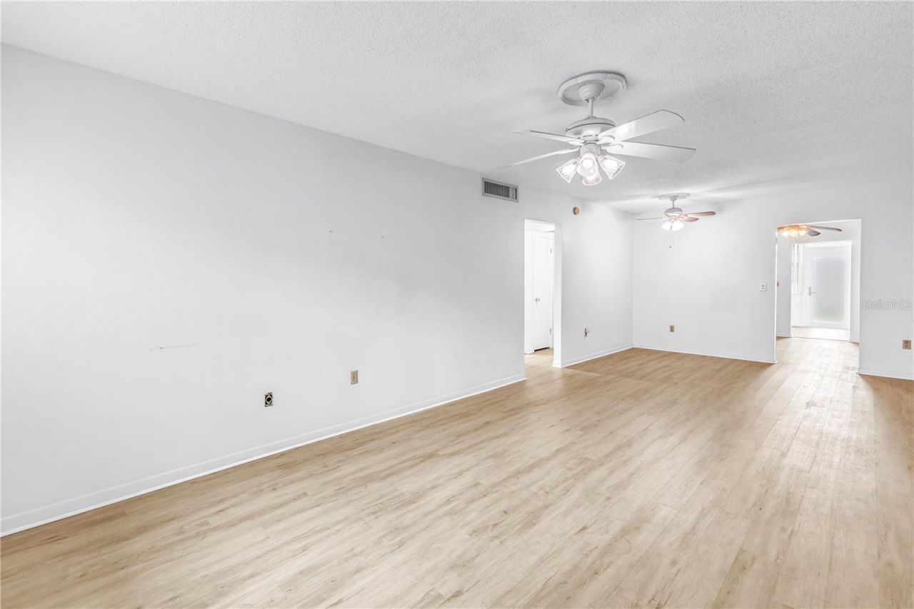 5729 13th Avenue N, Unit 102D, Saint Petersburg, FL 33710 Photo