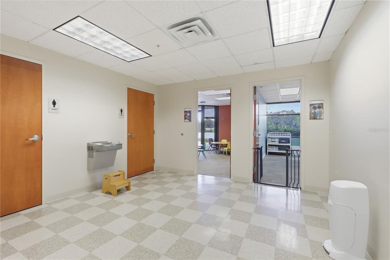 8669 Baypine Road, Jacksonville, FL 32256 Photo
