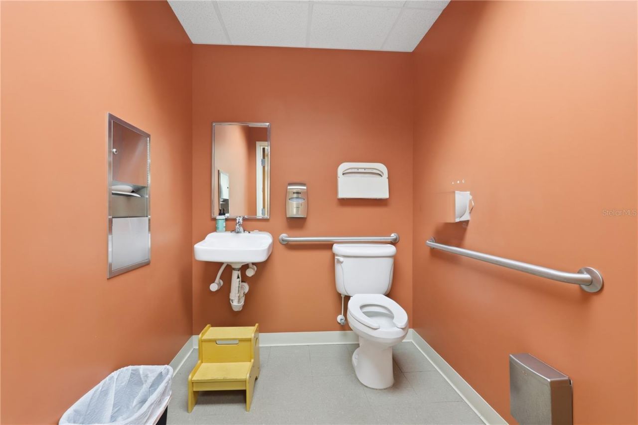 8669 Baypine Road, Jacksonville, FL 32256 Photo
