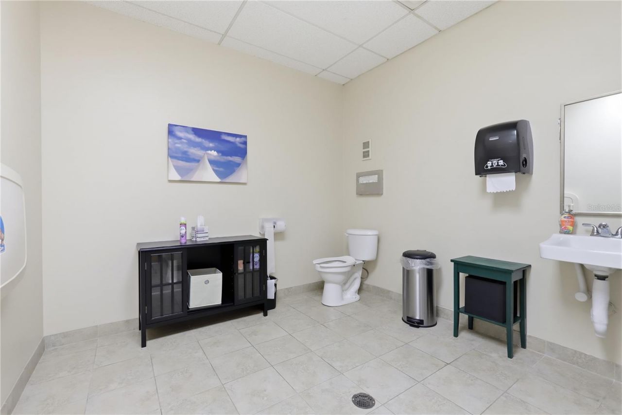 8669 Baypine Road, Jacksonville, FL 32256 Photo