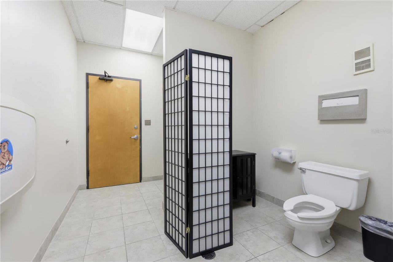 8669 Baypine Road, Jacksonville, FL 32256 Photo