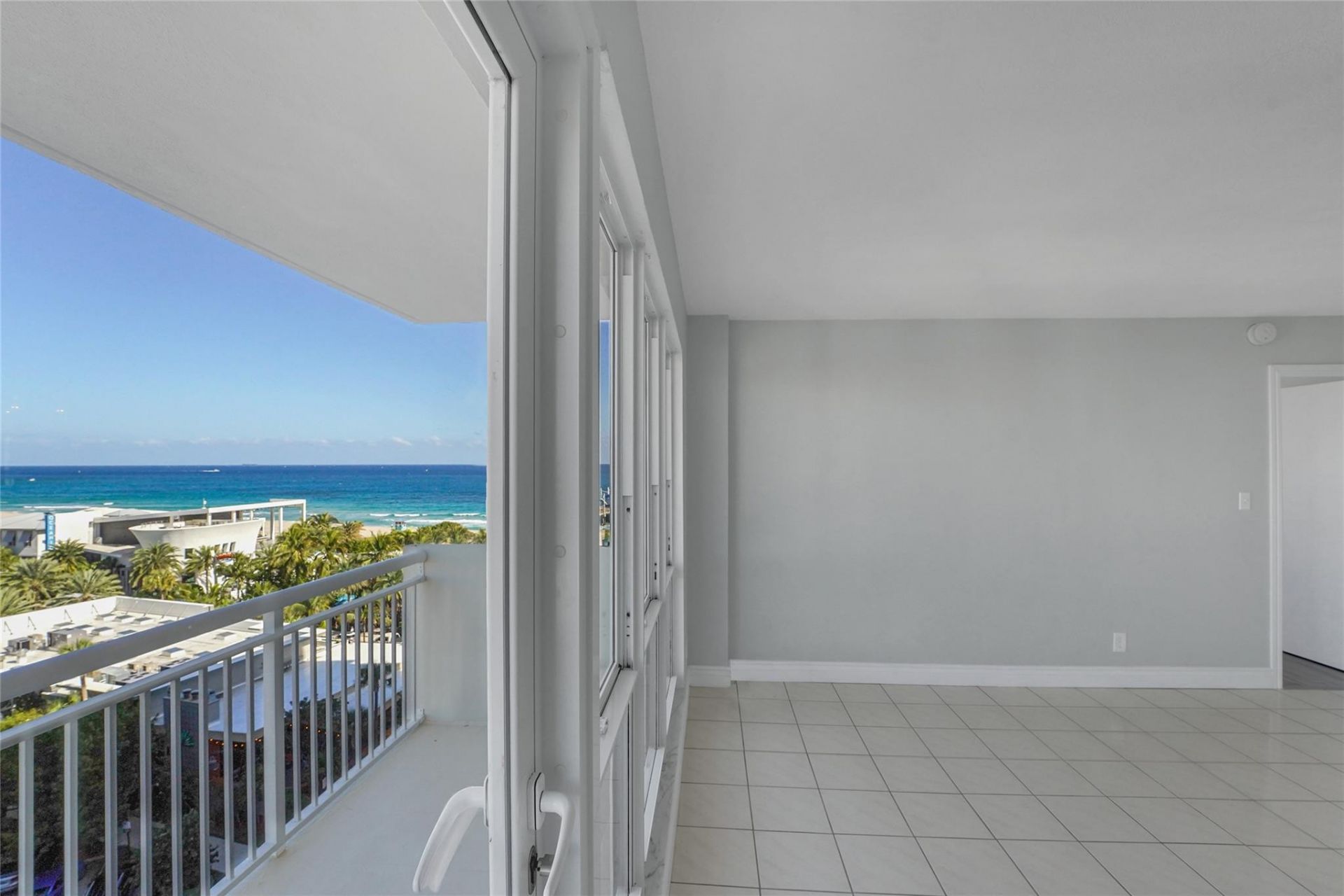 133 N Pompano Beach Boulevard, Unit 806, Pompano Beach, FL 33062 Photo