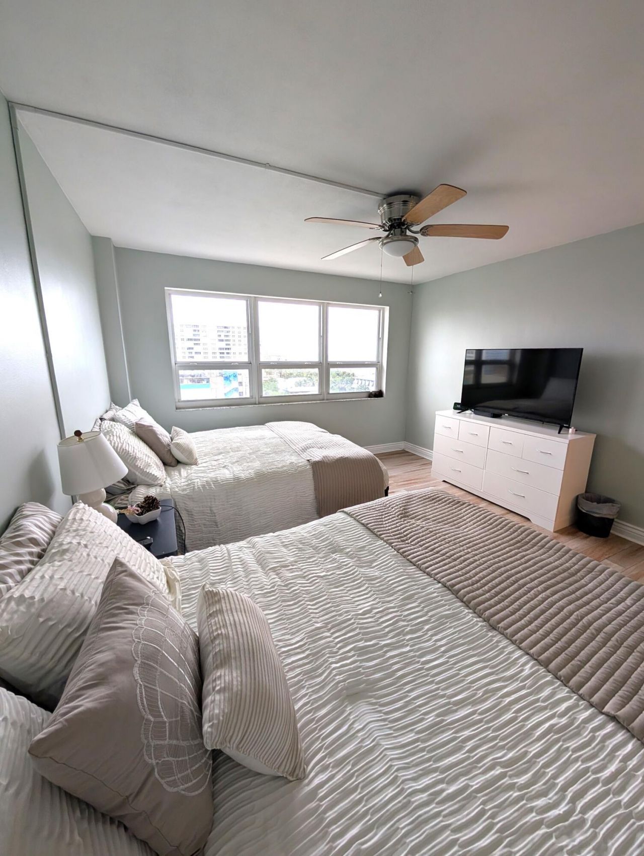 133 N Pompano Beach Boulevard, Unit 806, Pompano Beach, FL 33062 Photo