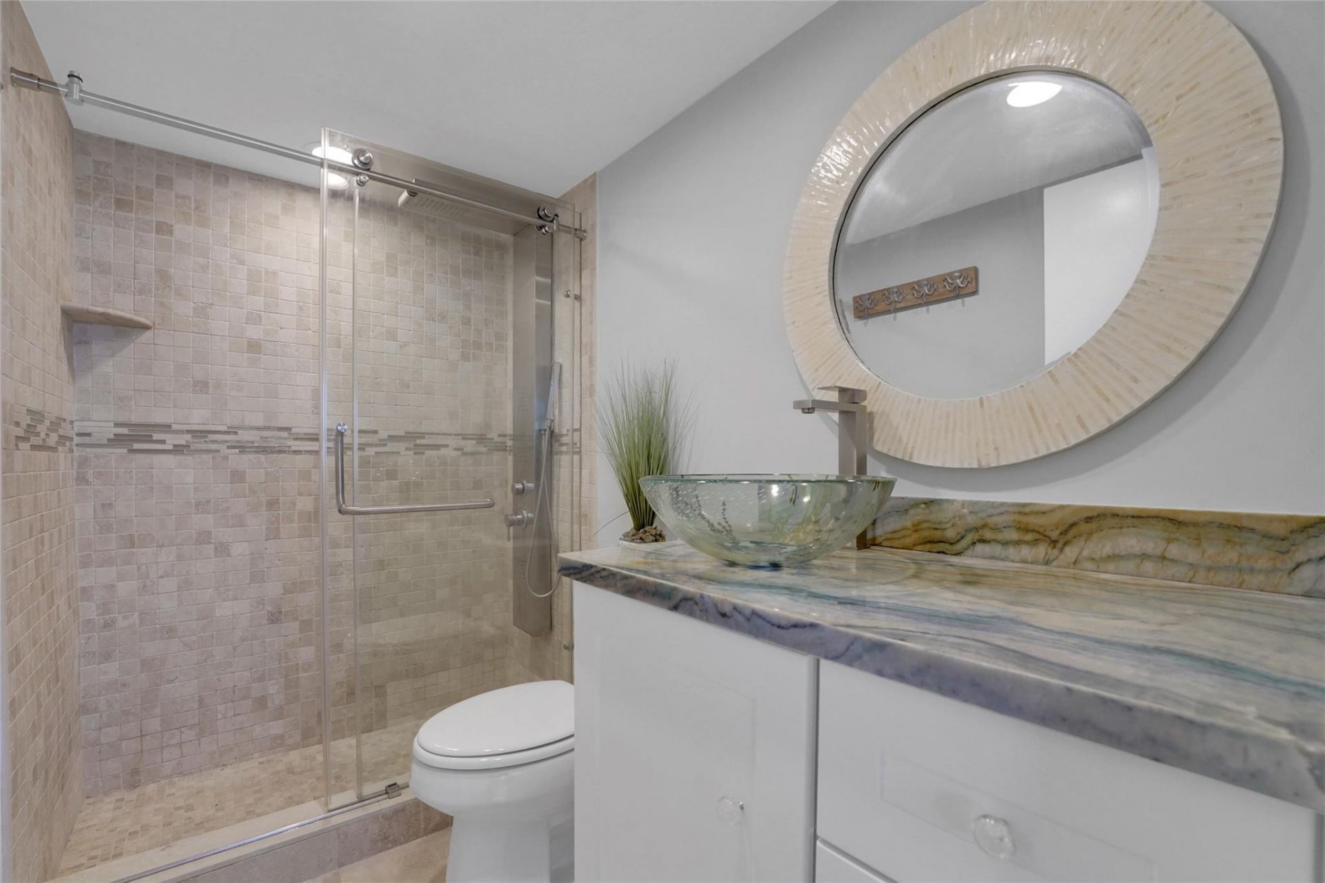 133 N Pompano Beach Boulevard, Unit 806, Pompano Beach, FL 33062 Photo