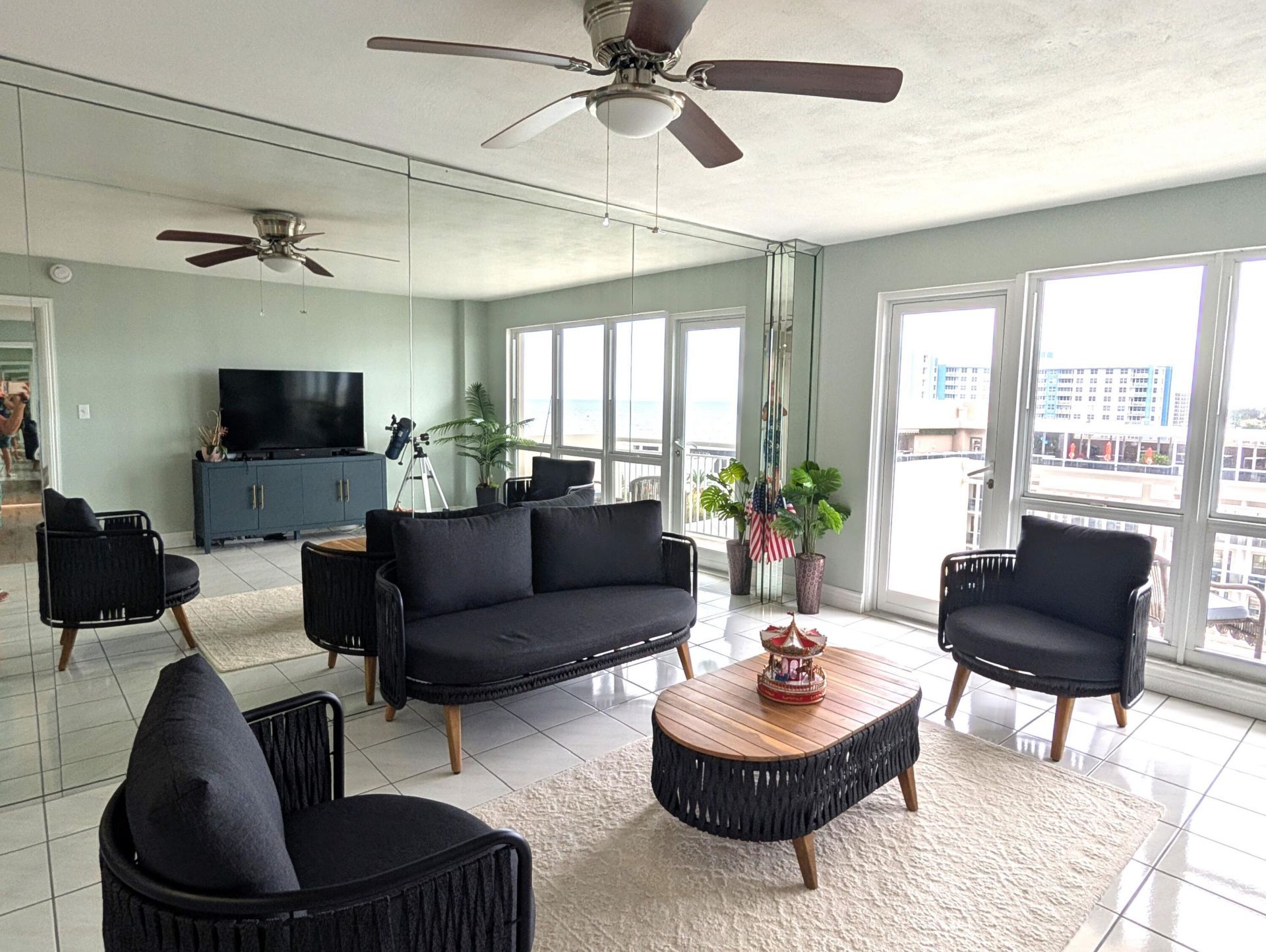 133 N Pompano Beach Boulevard, Unit 806, Pompano Beach, FL 33062 Photo