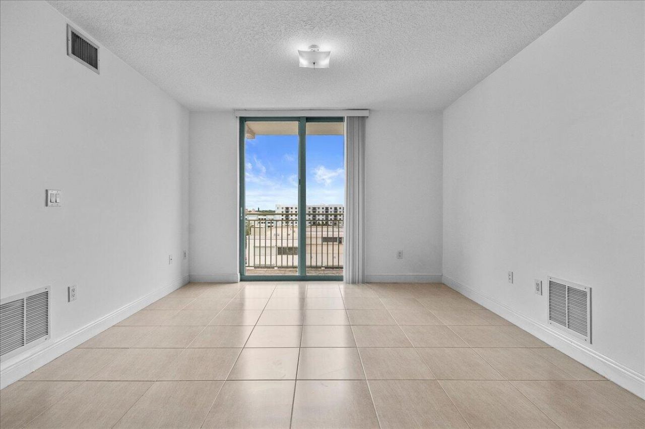 610 Clematis Street, Unit 704, West Palm Beach, FL 33401 Photo
