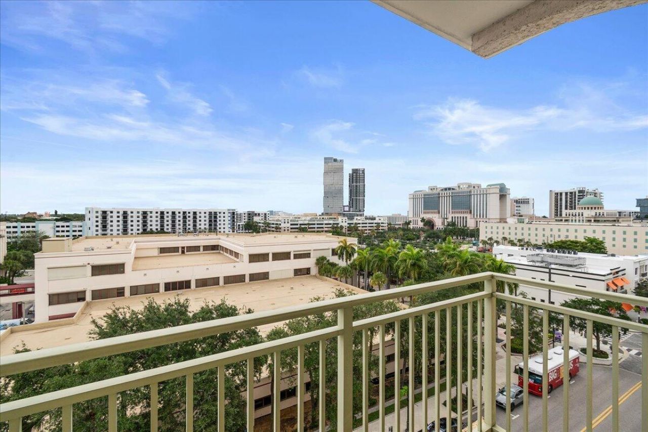 610 Clematis Street, Unit 704, West Palm Beach, FL 33401 Photo
