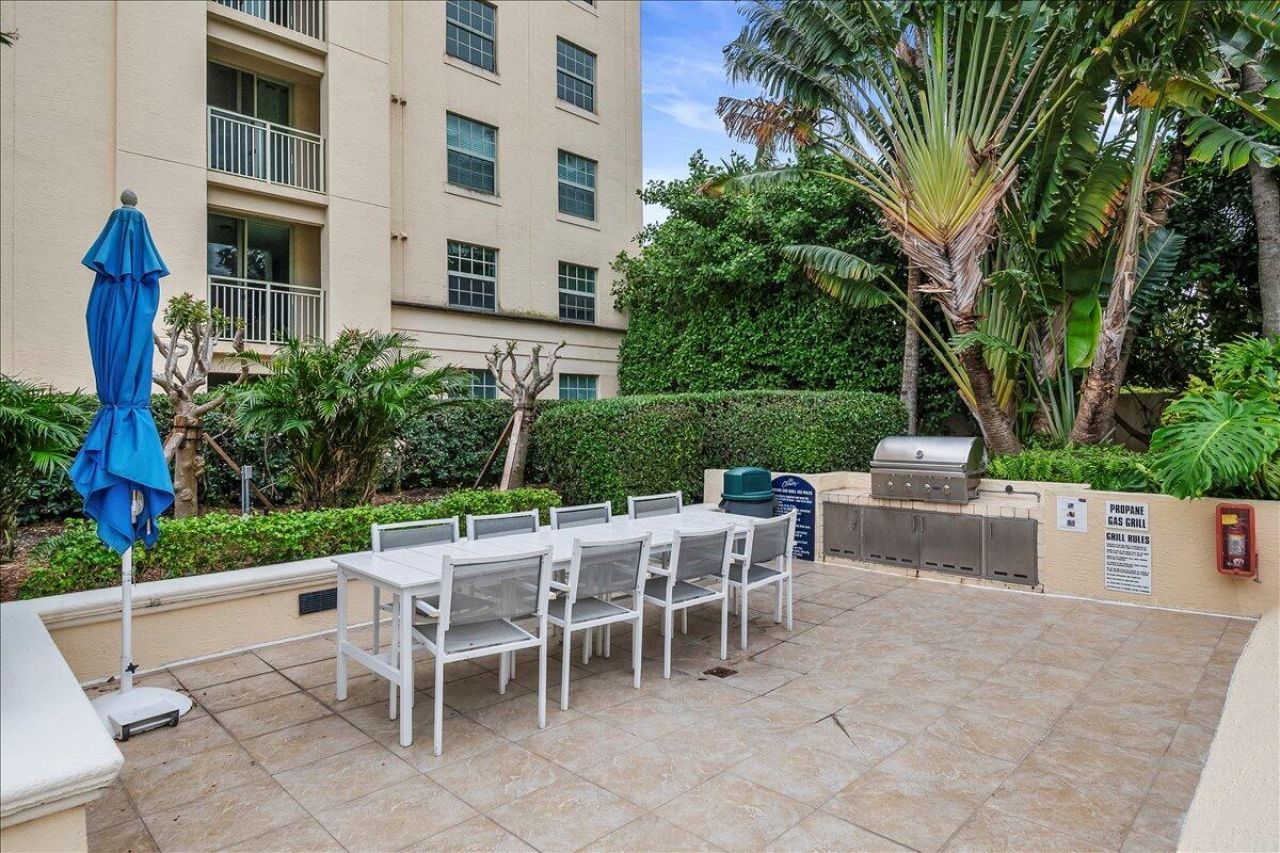 610 Clematis Street, Unit 704, West Palm Beach, FL 33401 Photo
