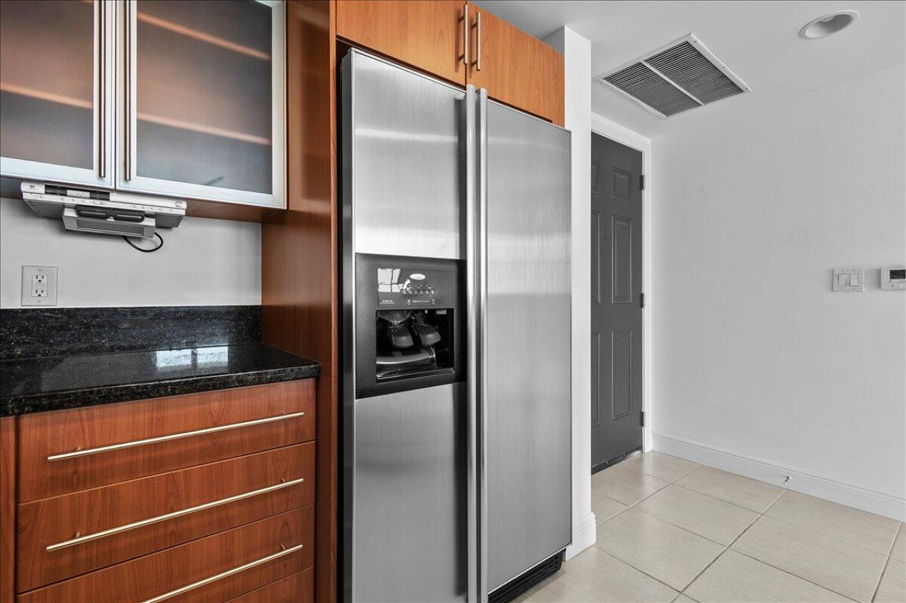 610 Clematis Street, Unit 704, West Palm Beach, FL 33401 Photo