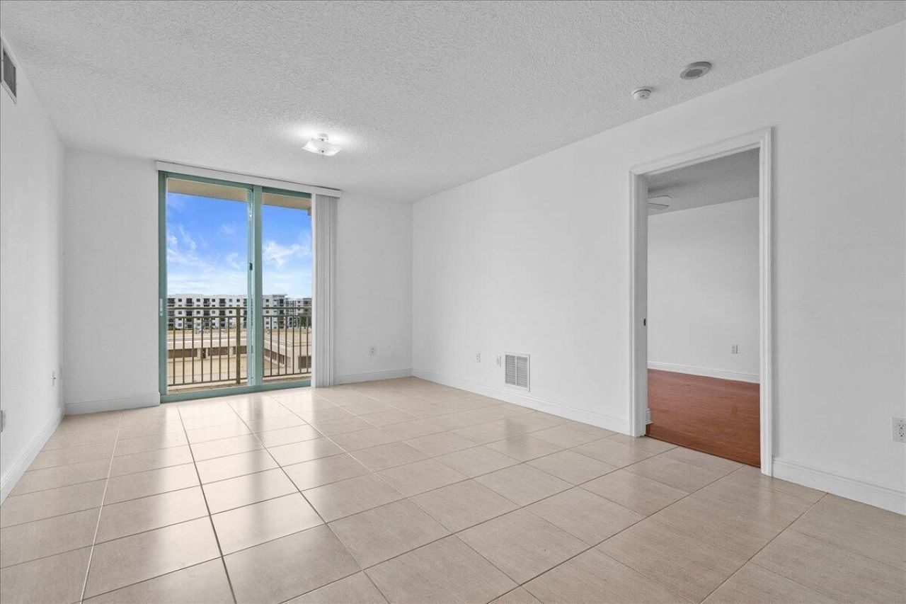 610 Clematis Street, Unit 704, West Palm Beach, FL 33401 Photo