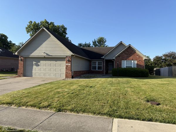 524 Jubilee Lane, Avon, IN 46123
