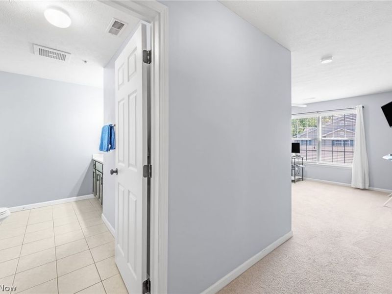 14943 Lenox Drive , Unit 523, Strongsville, OH 44136 Photo 18