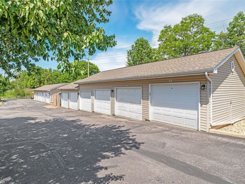 14943 Lenox Drive , Unit 523, Strongsville, OH 44136 Photo 29