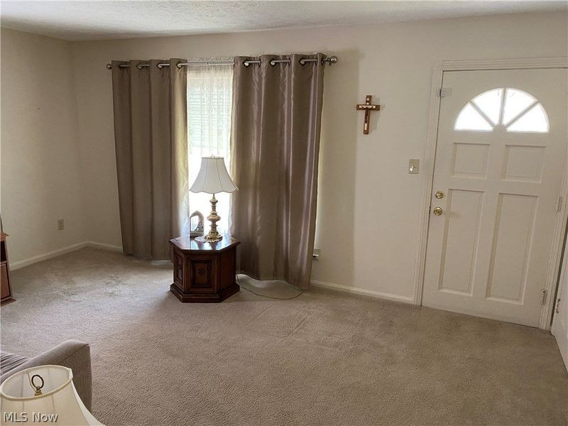 12910 Shady Oak Boulevard, Garfield Heights, OH 44125 Photo 2