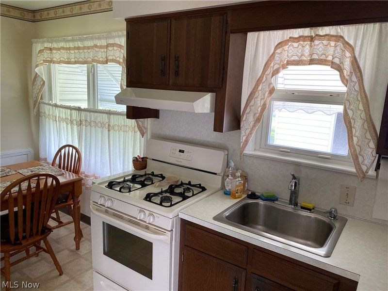 12910 Shady Oak Boulevard, Garfield Heights, OH 44125 Photo 5