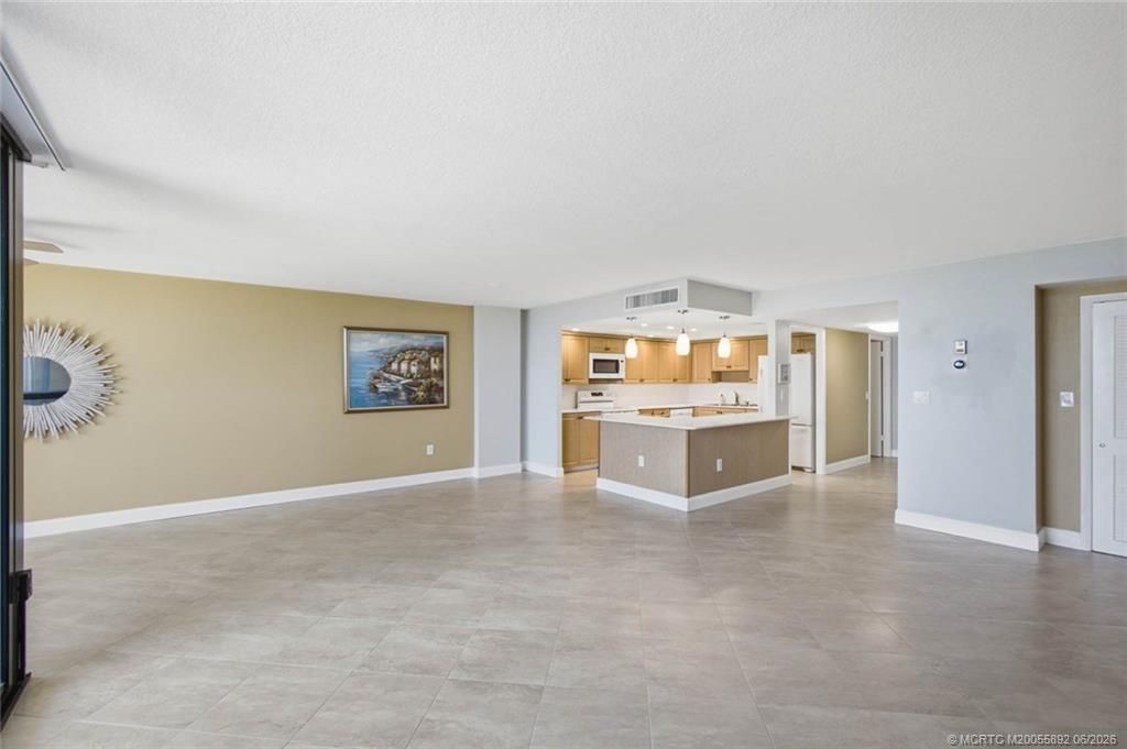 10410 S Ocean Drive, Unit 308, Jensen Beach, FL 34957 Photo