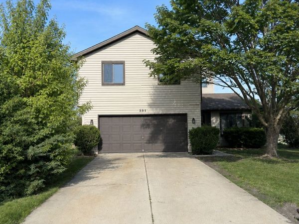 983 Valleyview Drive, Bartlett, IL 60103