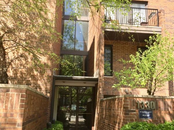 1330 N LaSalle Street , Unit 300, Chicago, IL 60610