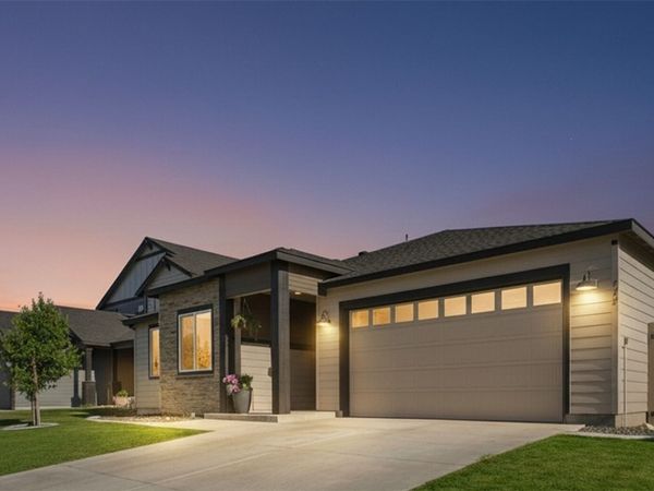 742 NE I Street , Quincy, WA 98848