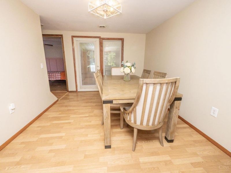 5969 Newtonsville Hutchinson Road, Wayne Twp, OH 45103 Photo 14