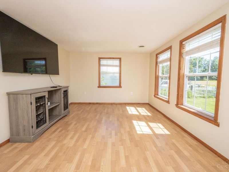 5969 Newtonsville Hutchinson Road, Wayne Twp, OH 45103 Photo 20