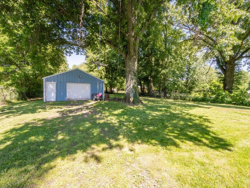 5969 Newtonsville Hutchinson Road, Wayne Twp, OH 45103 Photo 38