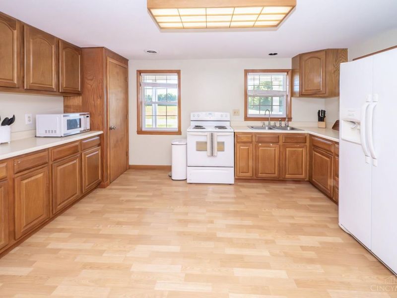 5969 Newtonsville Hutchinson Road, Wayne Twp, OH 45103 Photo 8