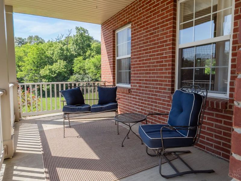 2956 Parkwalk Dr, Green Township, OH 45239 Photo 3